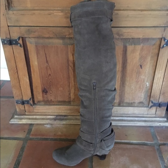 ISO HELP to find these, poshers! - Picture 3 of 3